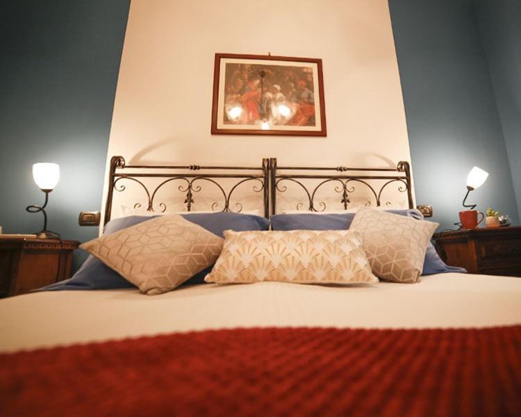 Palazzo Le Muse Apartments Bevagna Bagian luar foto